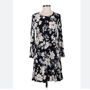 Black Floral Swing Mini Dress Size Small